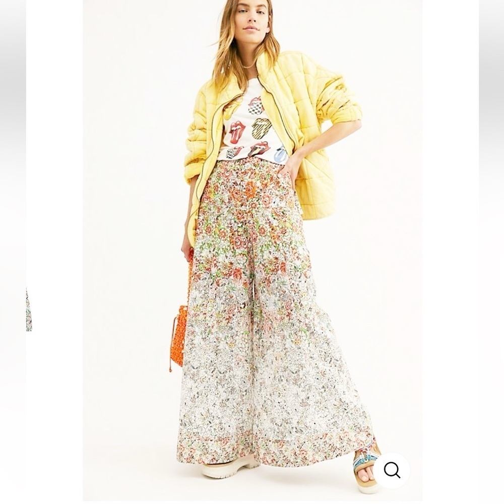 Free People Sugar Magnolia Ultra Wide Leg Floral Boho Highrise pants Size Large